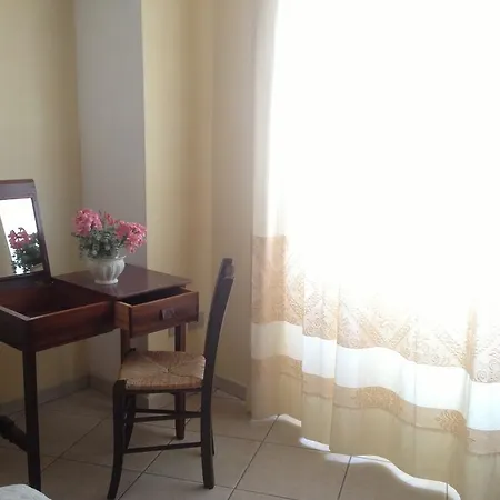 L'edera فندق مبيت وإفطار *